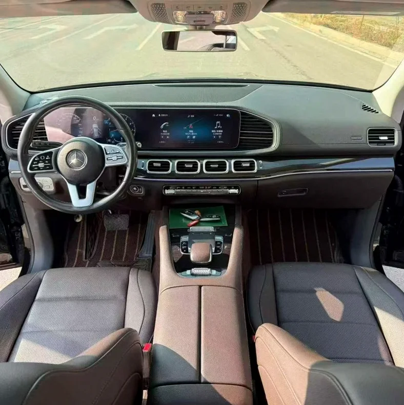 奔驰GLE 后面外观三