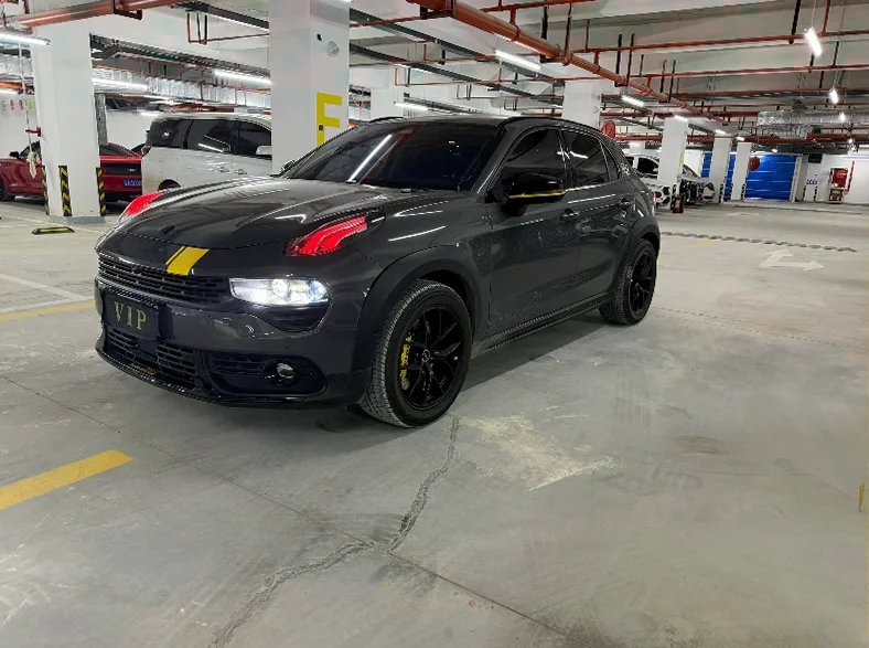 领克02 正面外观三