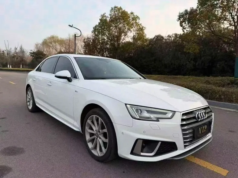 奥迪A5 正面外观三