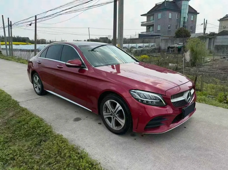 奔驰C 正面外观二