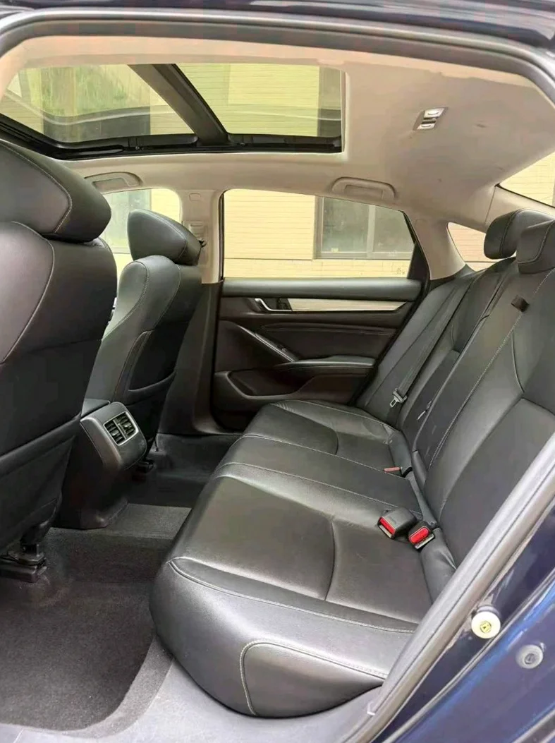 本田歌诗图 驾驶室