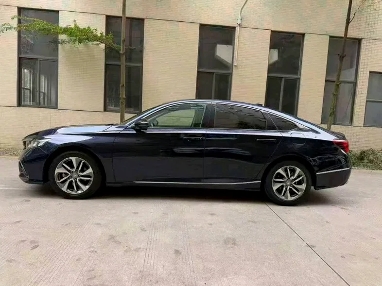 本田歌诗图 后面外观三