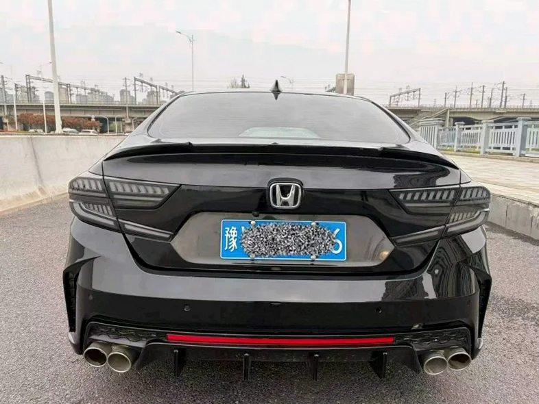 本田雅阁 内饰后排