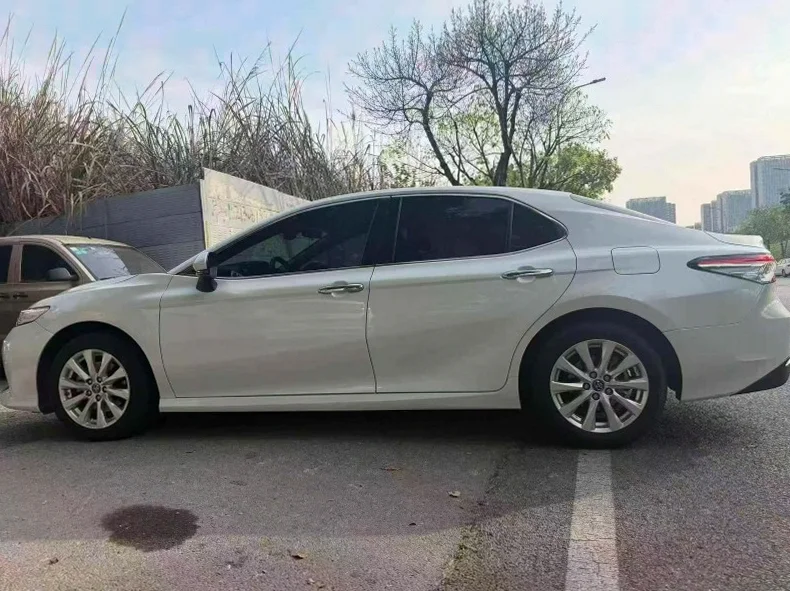 丰田凯美瑞 内饰前排