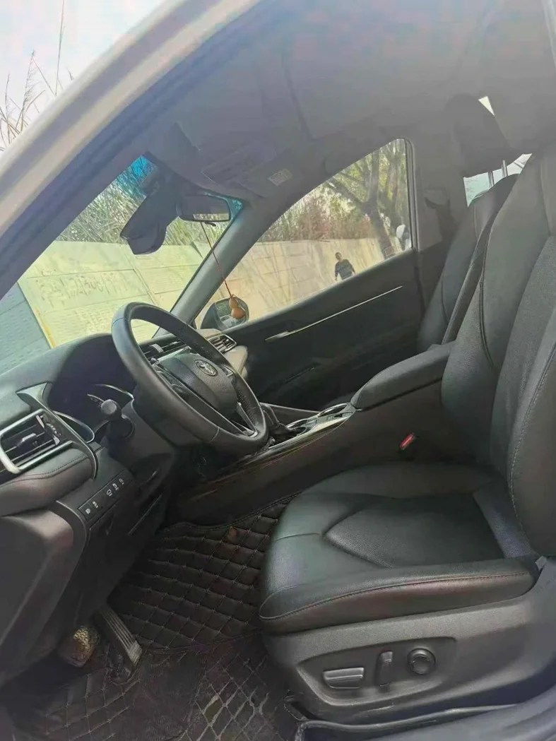 丰田凯美瑞 正面外观三