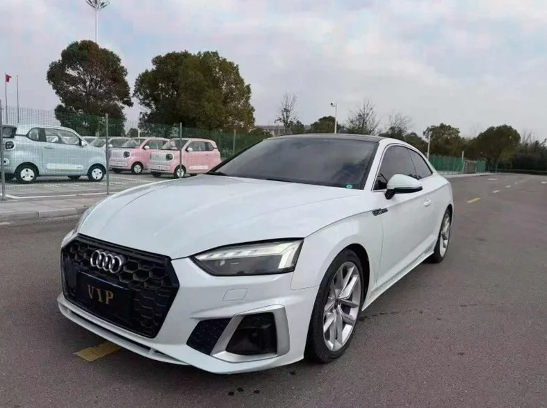 奥迪A5 正面外观二