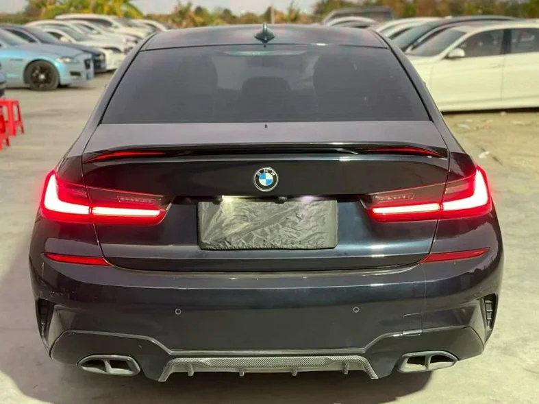 宝马3系 内饰后排