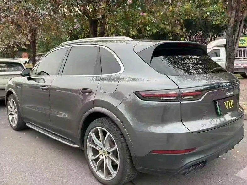 保时捷卡宴 后面外观一