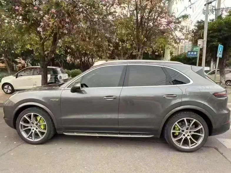 保时捷卡宴 后面外观二