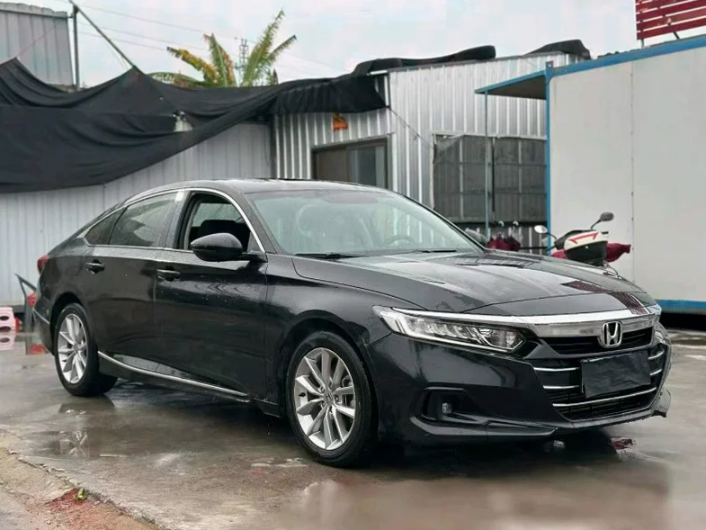 本田雅阁 正面外观三