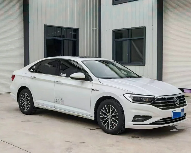 大众速腾 正面外观二