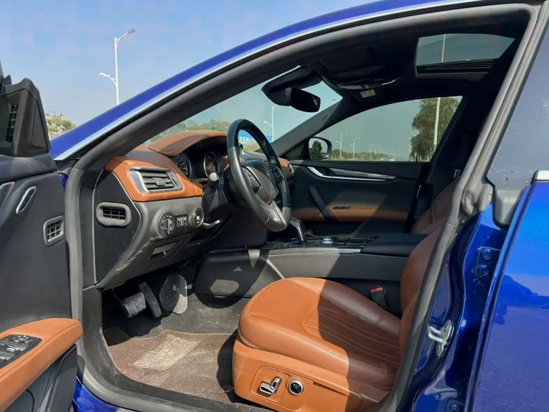 玛莎拉蒂Ghibli 后面外观二