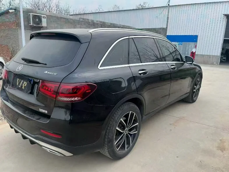 奔驰GLC 驾驶室