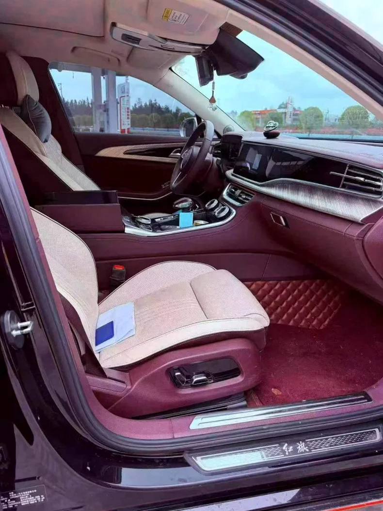 红旗H9 后面外观二