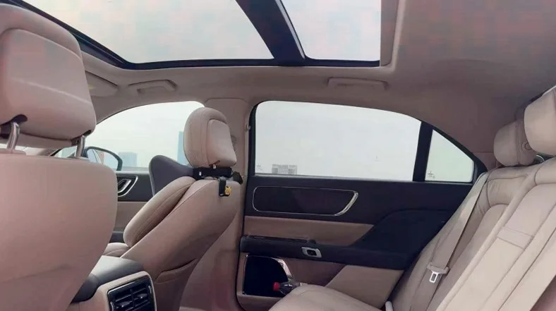 林肯大陆 后面外观三