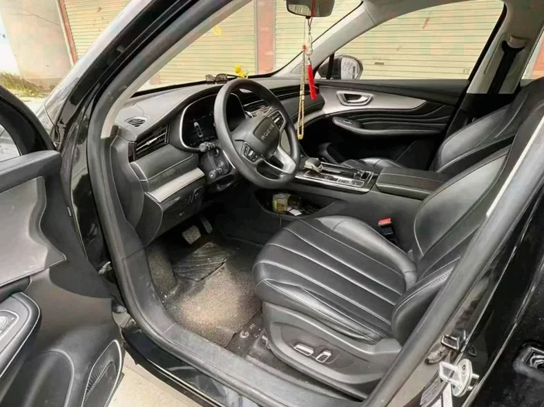 荣威RX5 后面外观三