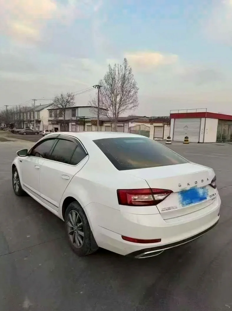 斯柯达明锐 正面外观三