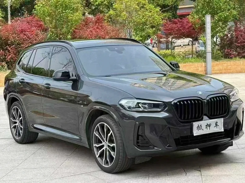 宝马X3 正面外观二