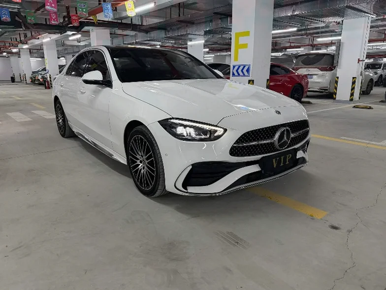 奔驰C 正面外观三