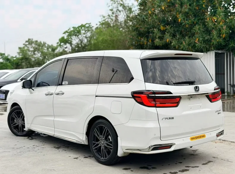 本田奥德赛 内饰前排