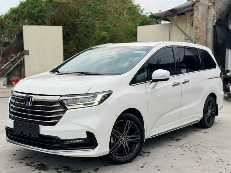 本田奥德赛 正面外观二