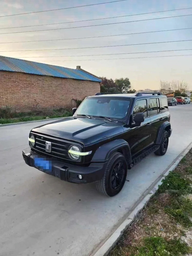 长城汽车坦克 正面外观二