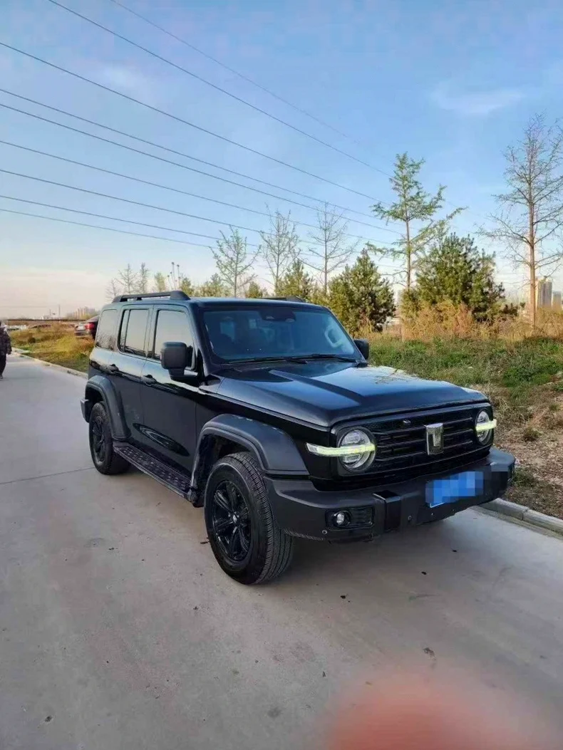 长城汽车坦克 正面外观三