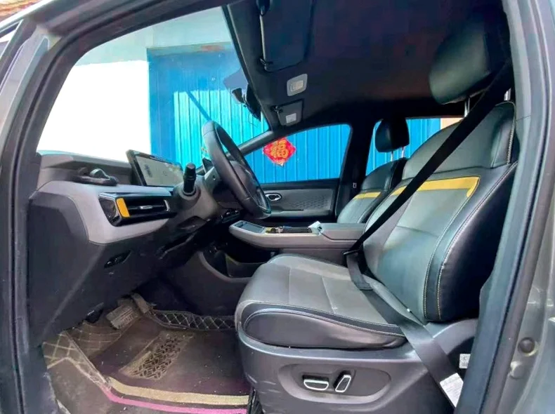 传祺埃安Y 后面外观一