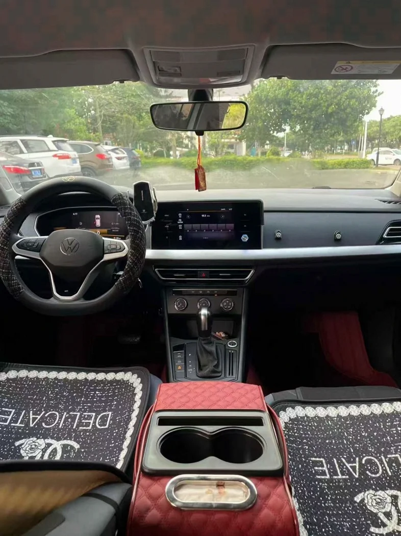 大众朗逸 后面外观一