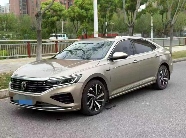 大众帕萨特 正面外观三