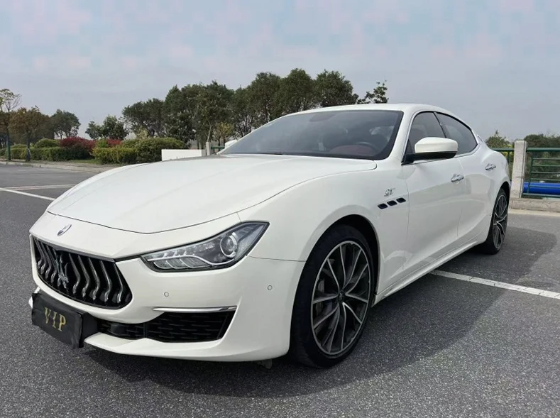 玛莎拉蒂Ghibli 后面外观三