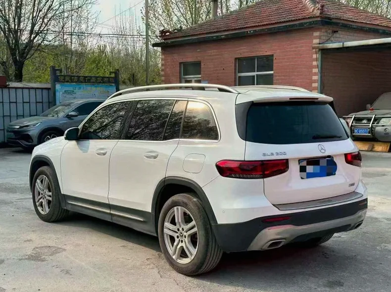 奔驰GLB 内饰后排