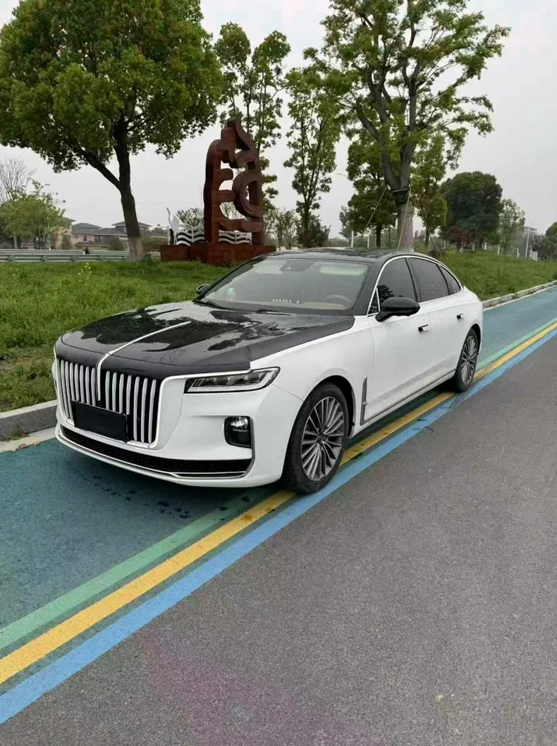 红旗H9 正面外观二