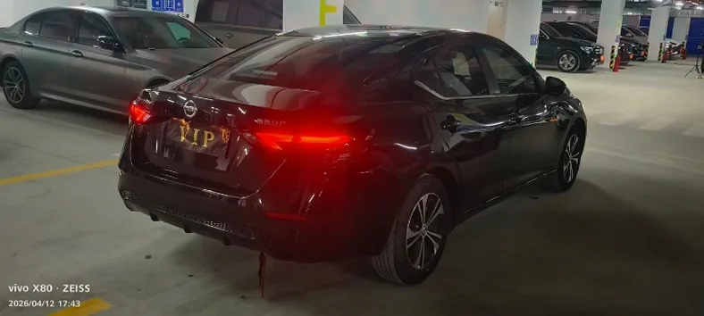 日产轩逸 驾驶室