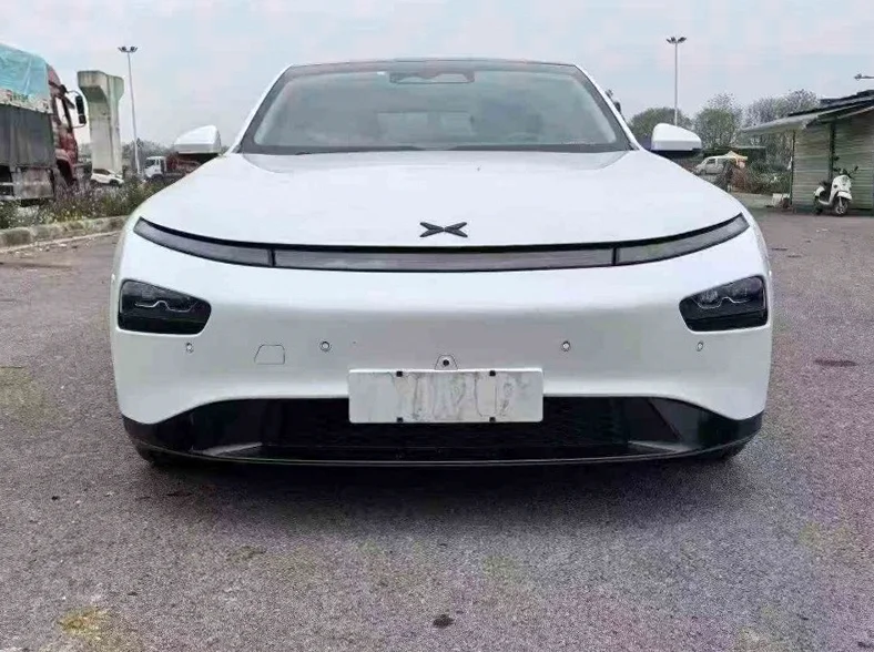 22年小鹏P7高配670N