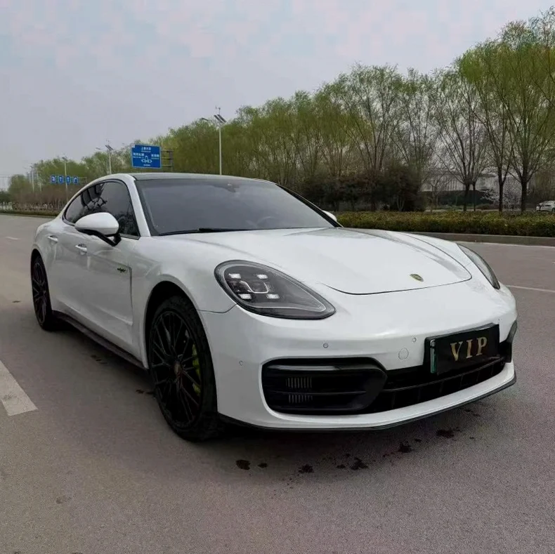 保时捷帕拉梅拉 正面外观二