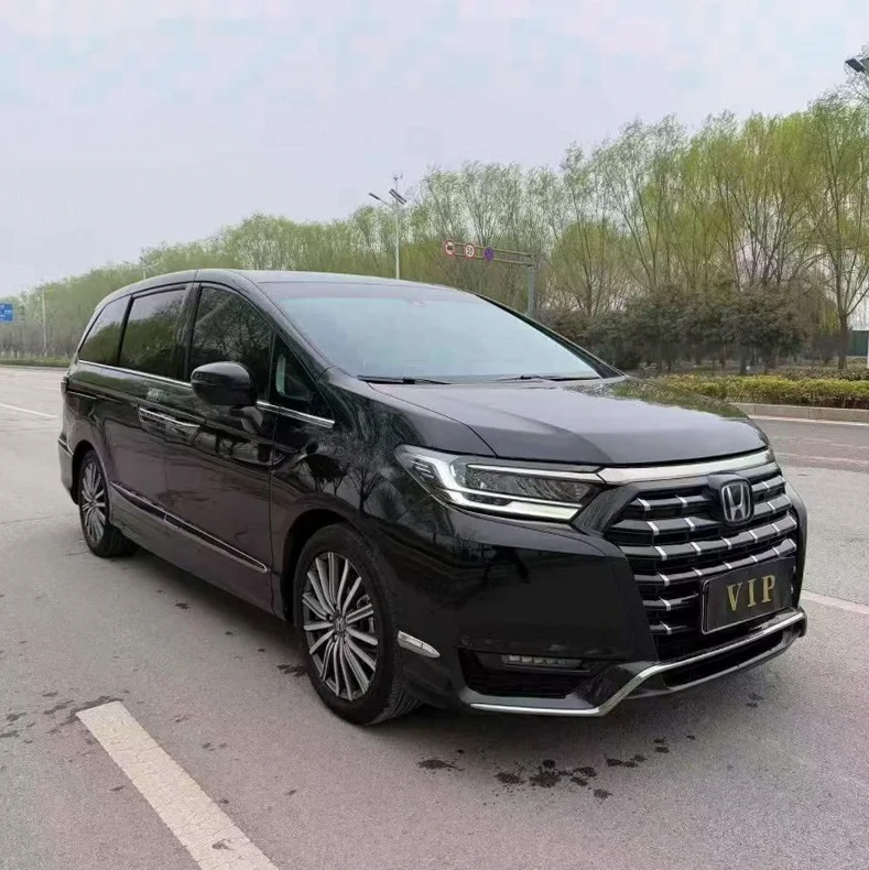 本田艾力绅 正面外观二