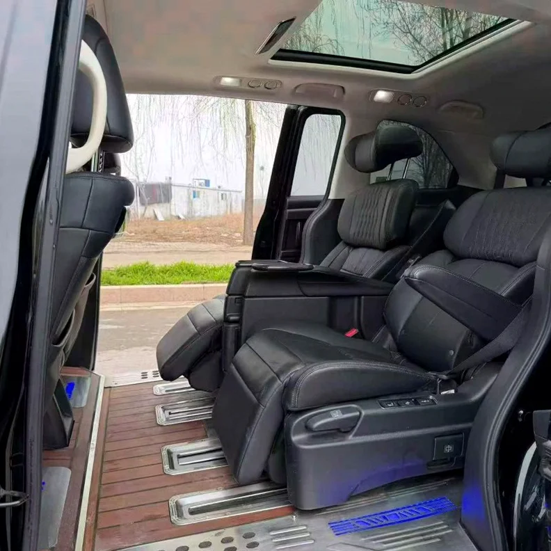 本田艾力绅 后面外观一