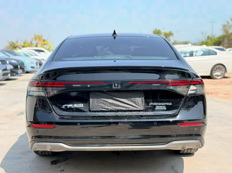 本田雅阁 内饰前排