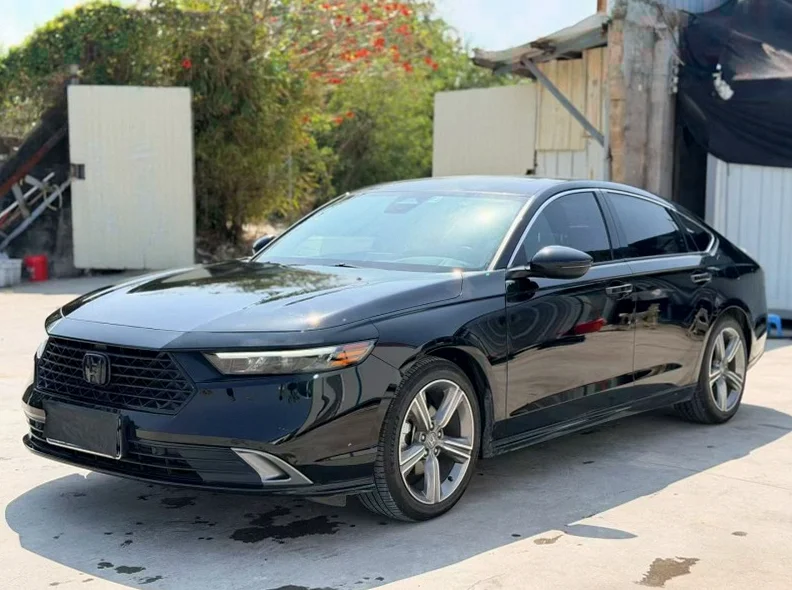 本田雅阁 后面外观三