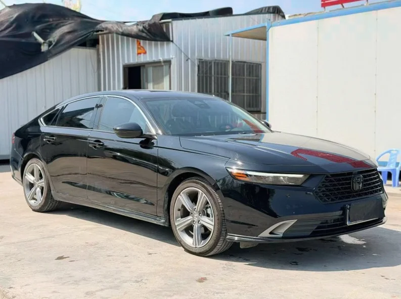 本田雅阁 正面外观二