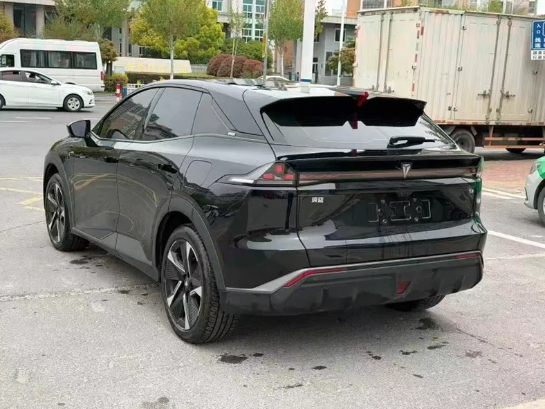 长安汽车深蓝 内饰前排