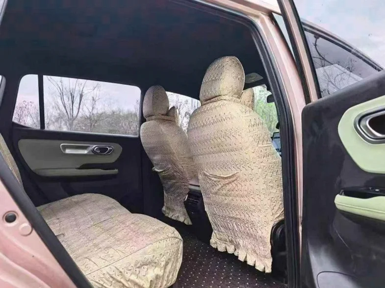 传祺埃安Y 后面外观三