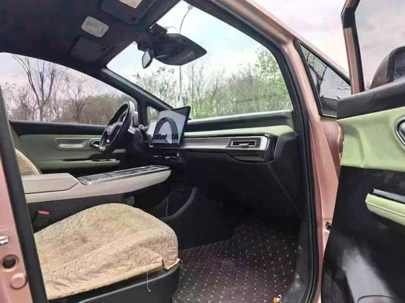 传祺埃安Y 后面外观二