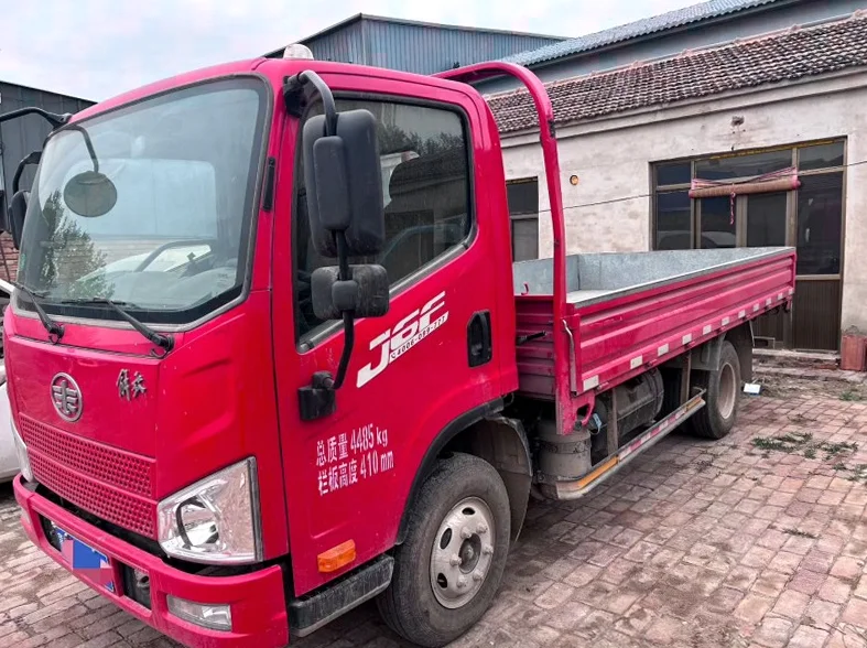 解放卡车 后面外观二