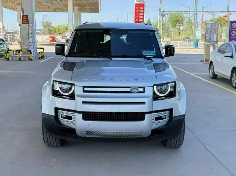 23年路虎卫士90 3.0T P400特别版