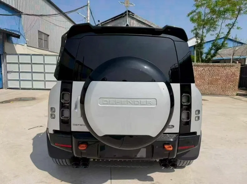 路虎卫士 驾驶室