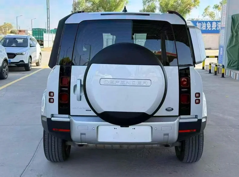 路虎卫士 驾驶室