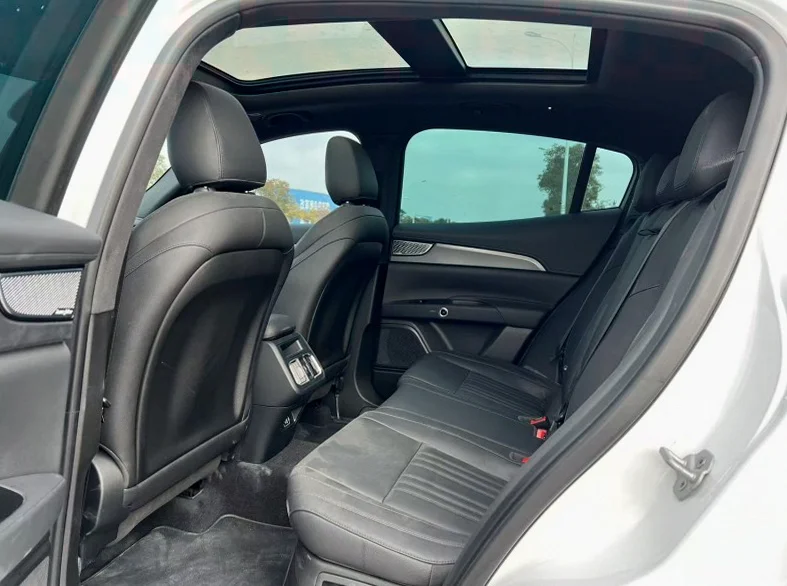 玛莎拉蒂Grecale格雷嘉 后面外观二