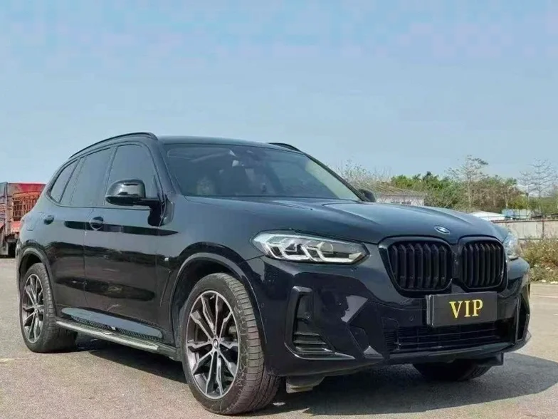 宝马X3 正面外观二